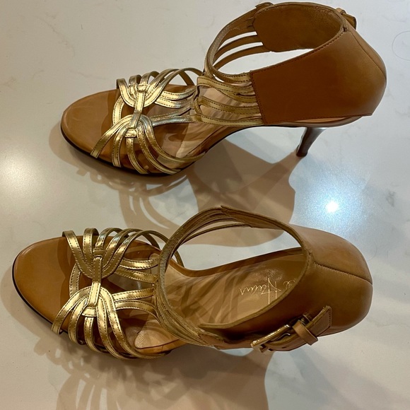 Cole Haan gold strappy heels with Nike air technology for ultimate comfort - Picture 3 of 11